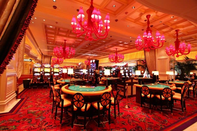 Gizli Kazanımlar: Stratejik Poker ve Blackjack İpuçları